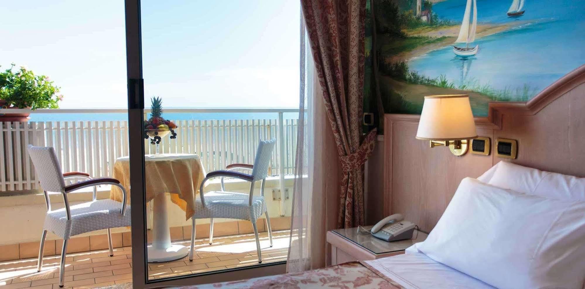 Gambrinus Hotel 4*