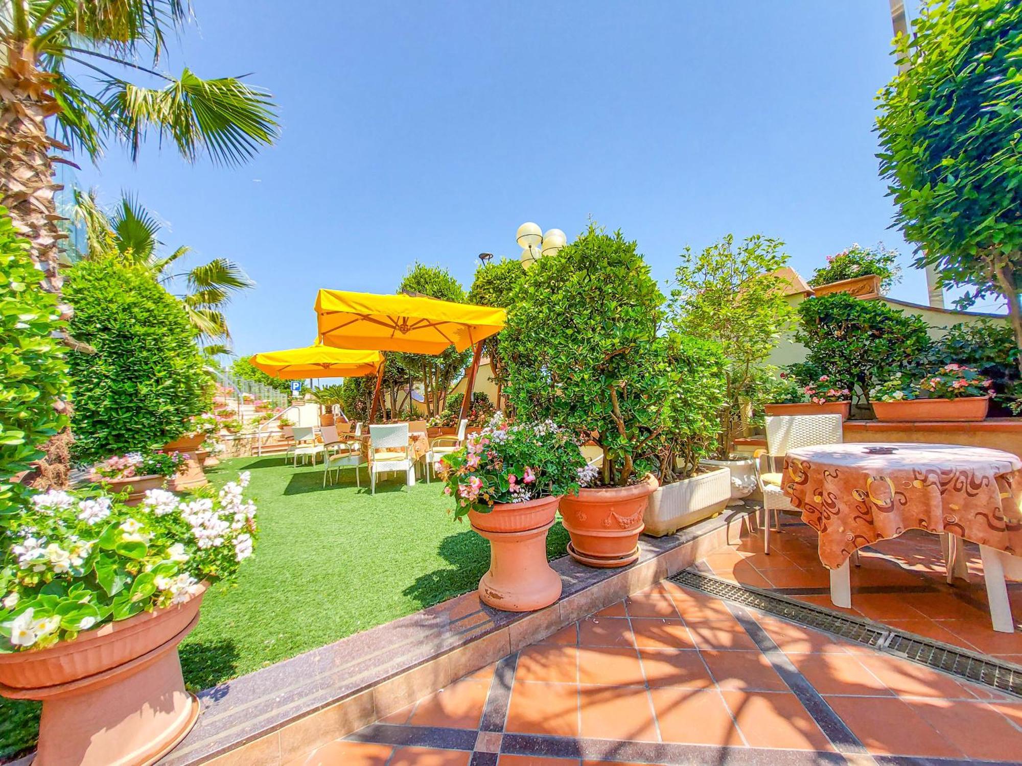 Gambrinus Hotel 4*